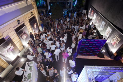 Tribeca_ izlozba_Nebojsa_Babica_Zena i Vino